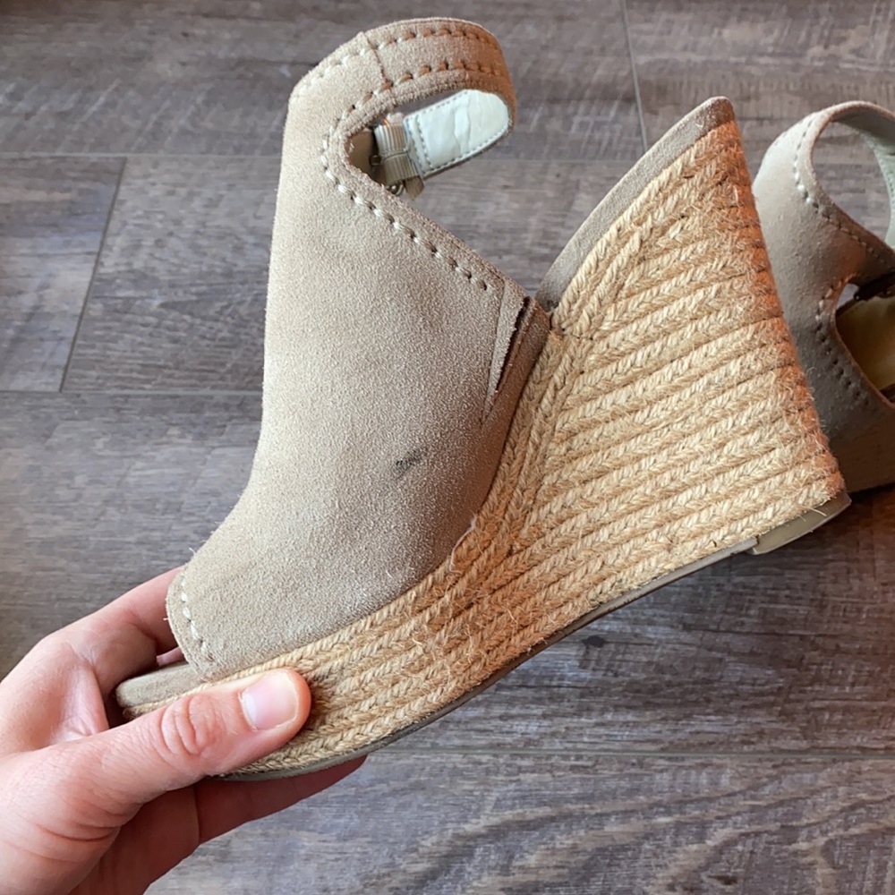 Tan Wedges - Picture 2 of 14